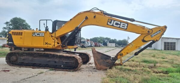 JS220 Excavator - Image 13