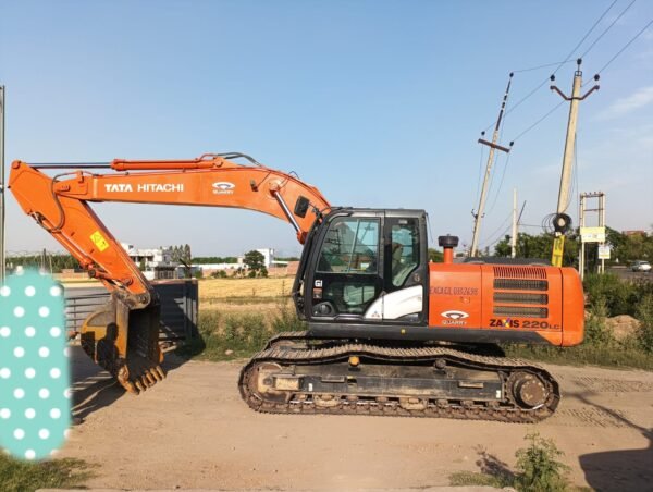 TATA ZX220 (Isuzu Engine) Excavator - Image 6
