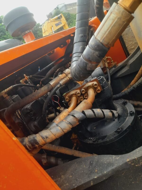 TATA 210 Excavator - Image 3