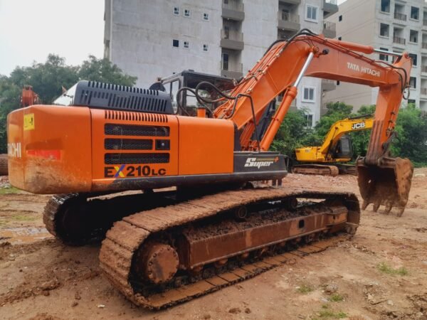 TATA 210 Excavator - Image 7