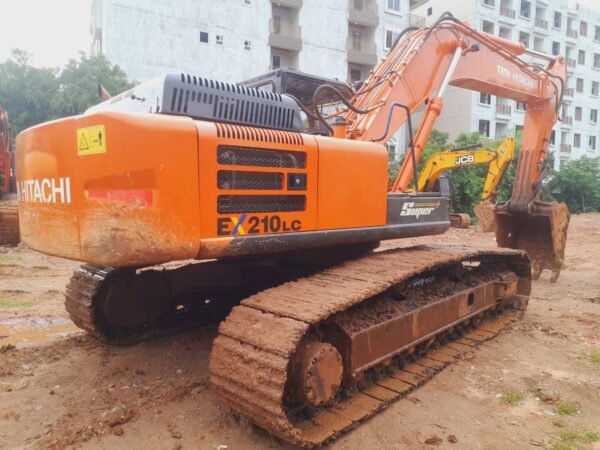 TATA 210 Excavator - Image 11