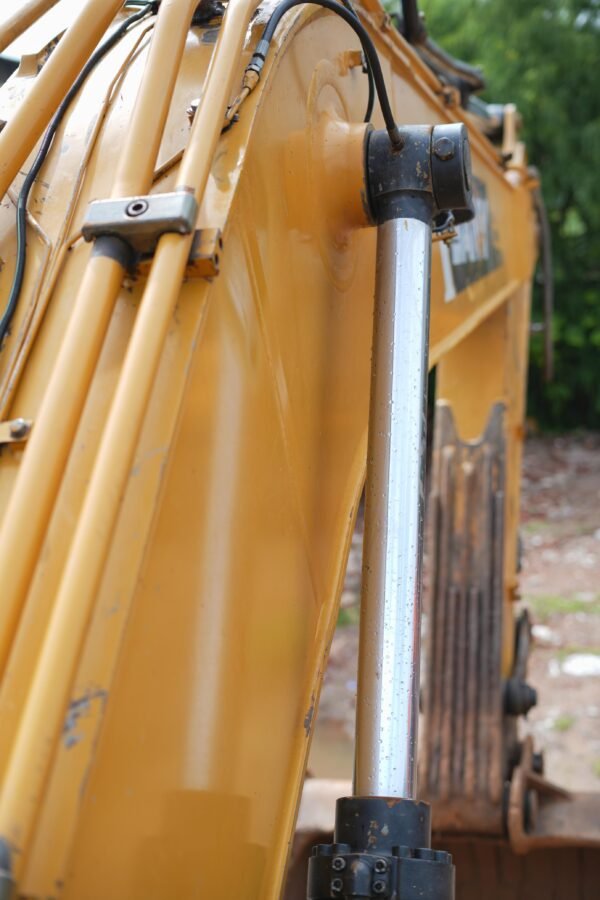 Sany 220 Excavator - Image 3
