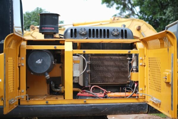 Sany 220 Excavator - Image 14