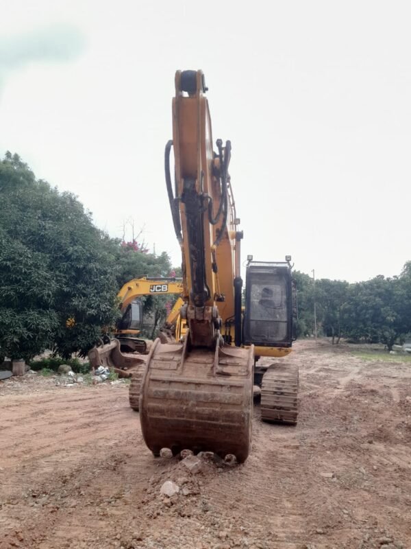 JCB JS215 Excavator - Image 4