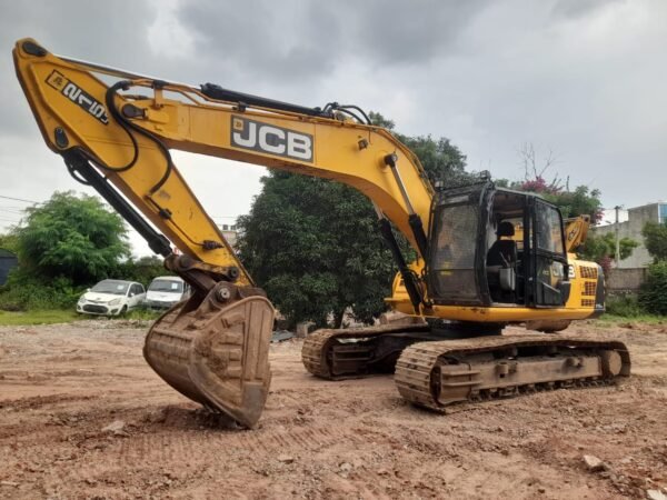 JCB JS215 Excavator - Image 5