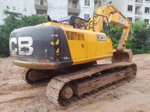 JCB JS215 Excavator - Image 8