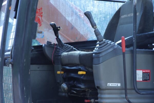 TATA Super 210 Excavator - Image 7