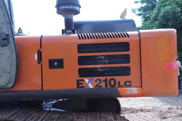 TATA Super 210 Excavator - Image 21