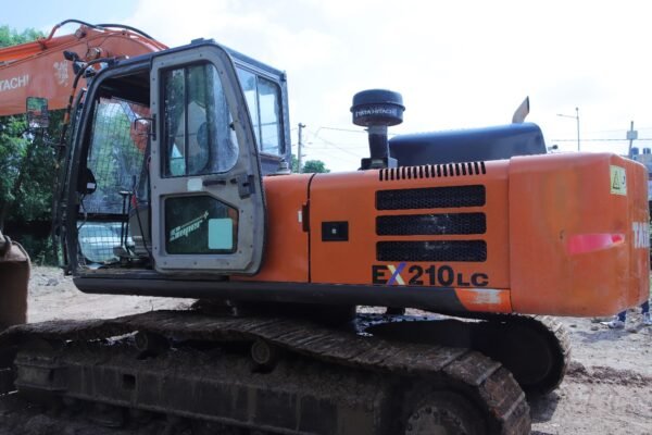 TATA Super 210 Excavator - Image 27