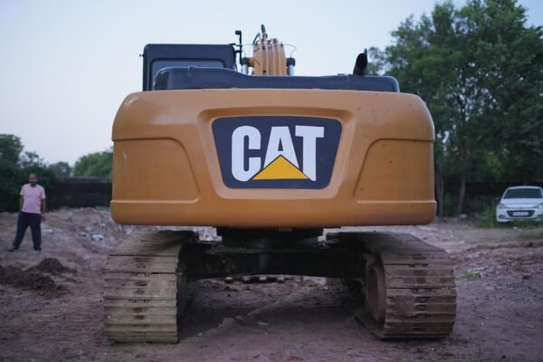 CAT 323 DT Excavator - Image 2