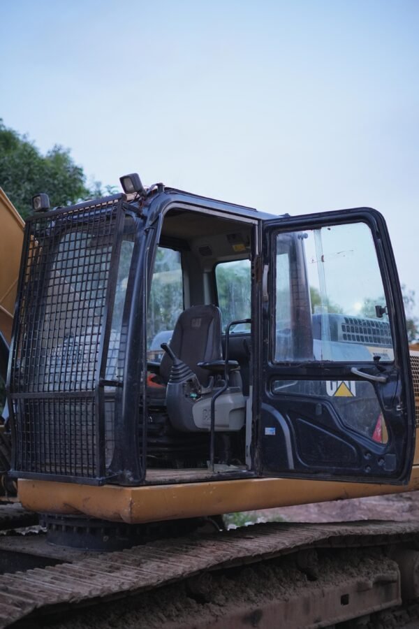 TATA SUPER EX 200 - Image 7