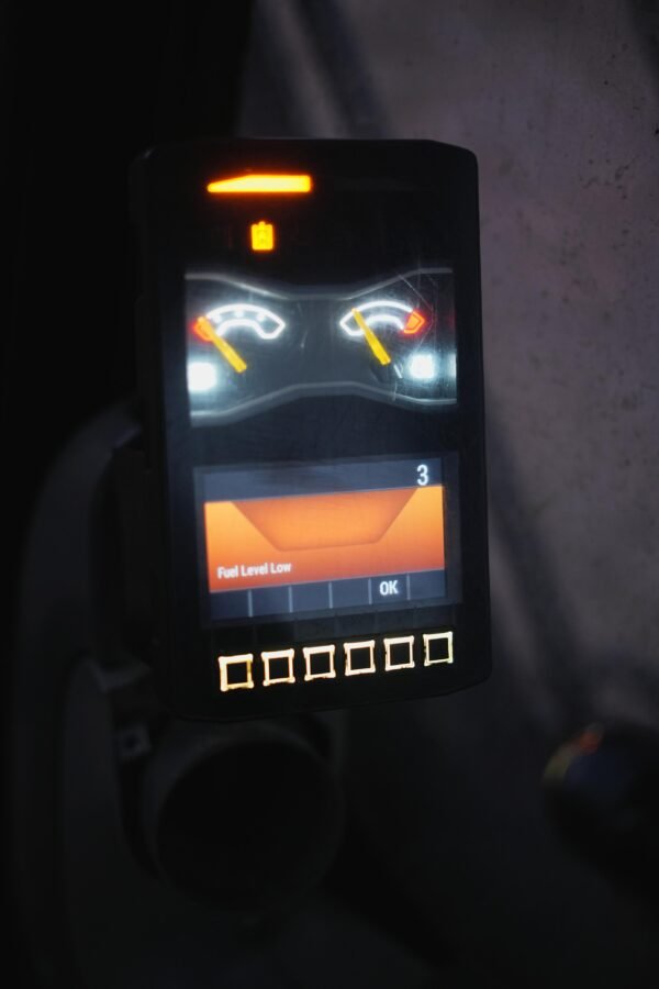 TATA SUPER EX 200 - Image 9