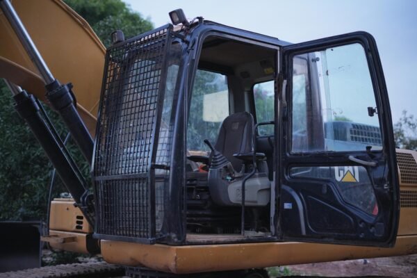 TATA SUPER EX 200 - Image 23