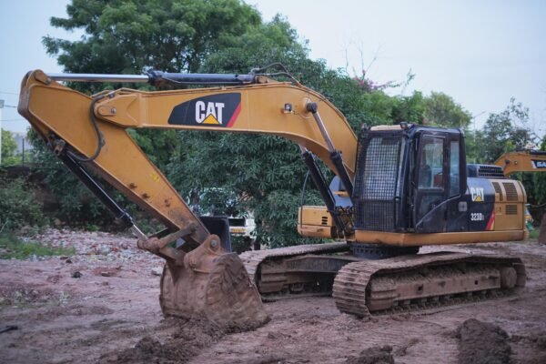 CAT 323 DT Excavator