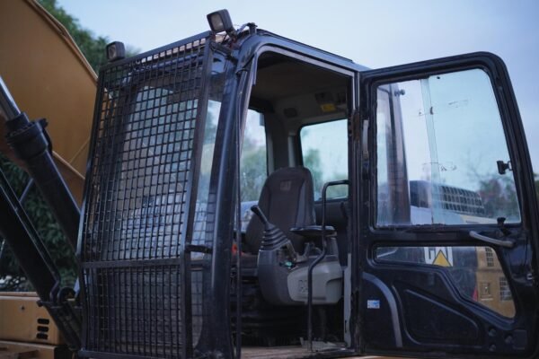 CAT 323 DT Excavator - Image 36