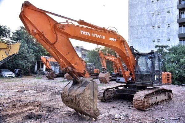 TATA SUPER EX 200