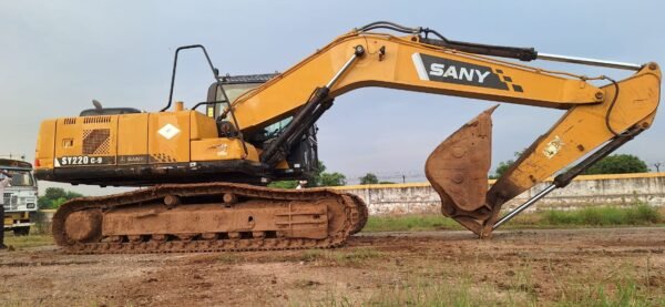 Sany 220 Excavator - Image 7