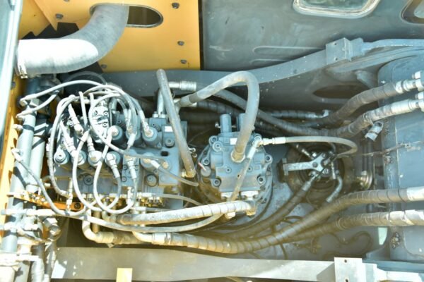 Hyundai R215 L - Image 8